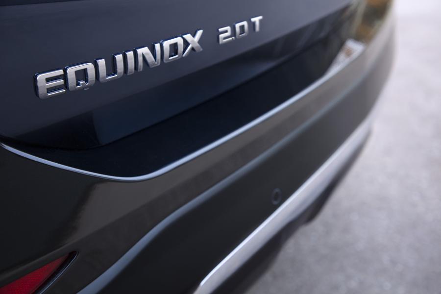 Логотип Chevrolet Equinox Premier 2020 года  (NA) (фото 15 из 20)